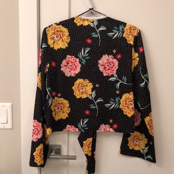 TOPSHOP floral, tie front blouse - Picture 3 of 6